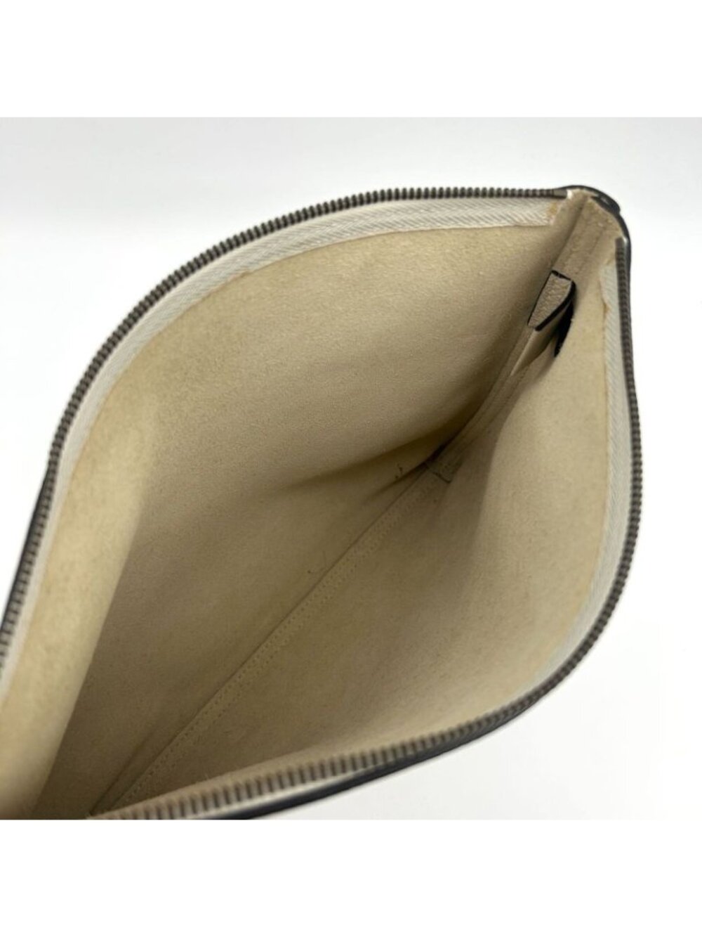 Gucci Clutch White - Picture 12 of 12